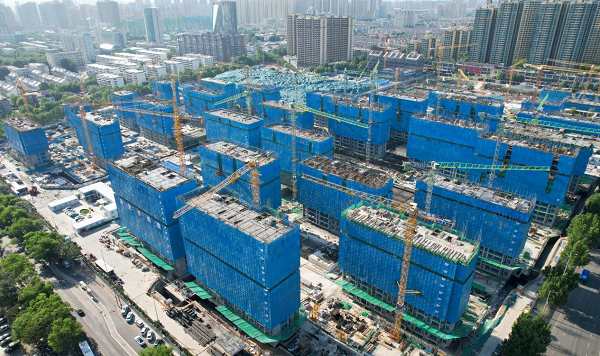 二分公司西三教城中村改造回遷項(xiàng)目部 “五一”假期堅(jiān)守一線(xiàn)抓進(jìn)度
